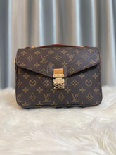 Louis Vuitton Metis Monogram - Marilyns