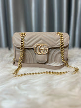 GUCCI - GG Marmont Shoulder Bag - Marilyns