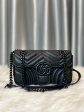 GUCCI - GG Marmont Shoulder Bag - Marilyns