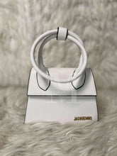 JACQUEMUS BAG LE CHIQUITO