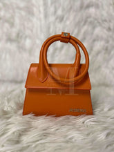 JACQUEMUS BAG LE CHIQUITO