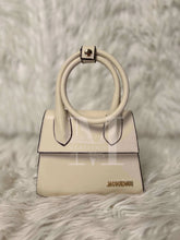 JACQUEMUS BAG LE CHIQUITO