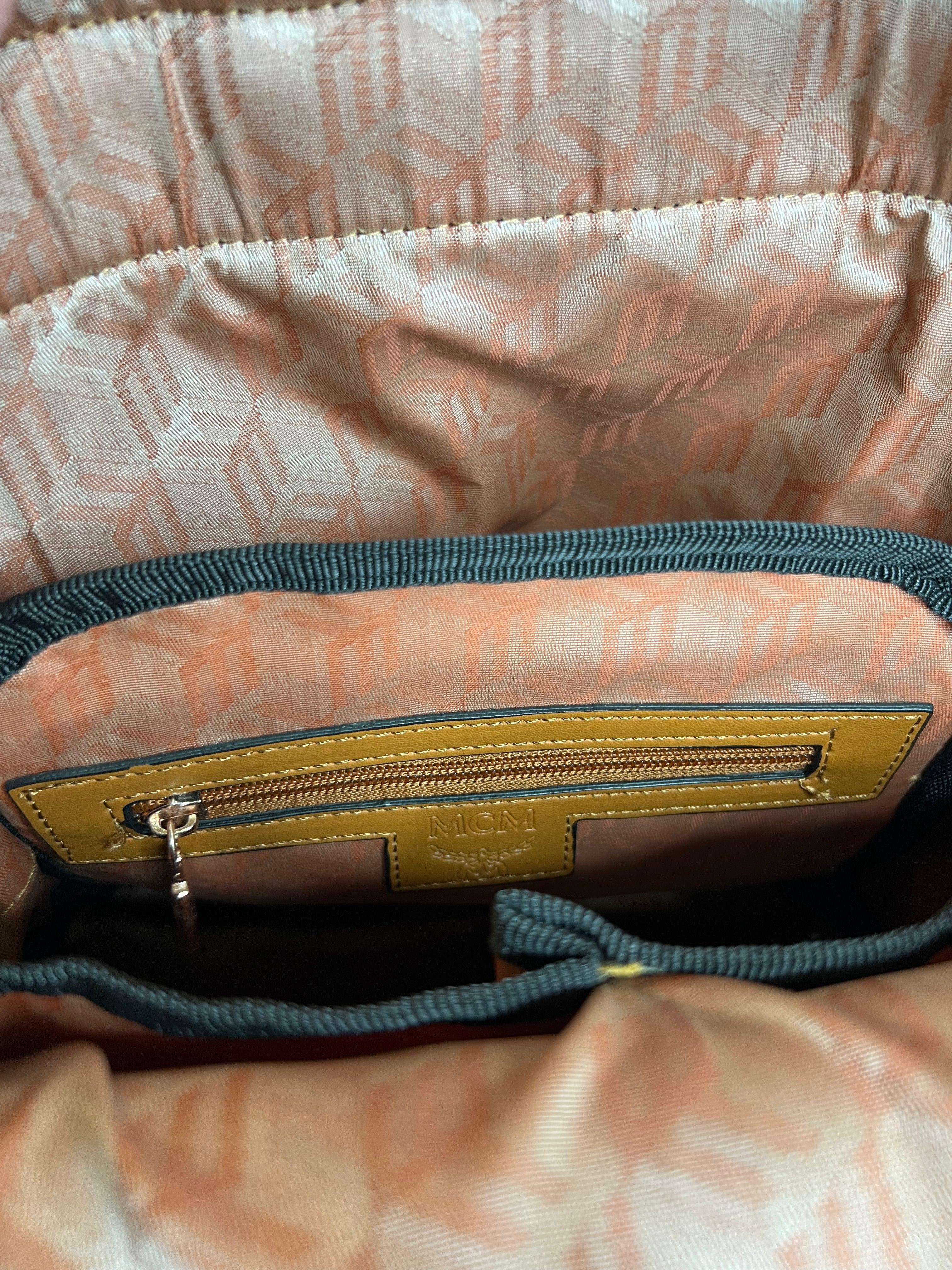 MCM Medium Backpack Stark stud embellished - Marilyns