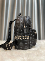 MCM Medium Backpack Stark stud embellished - Marilyns